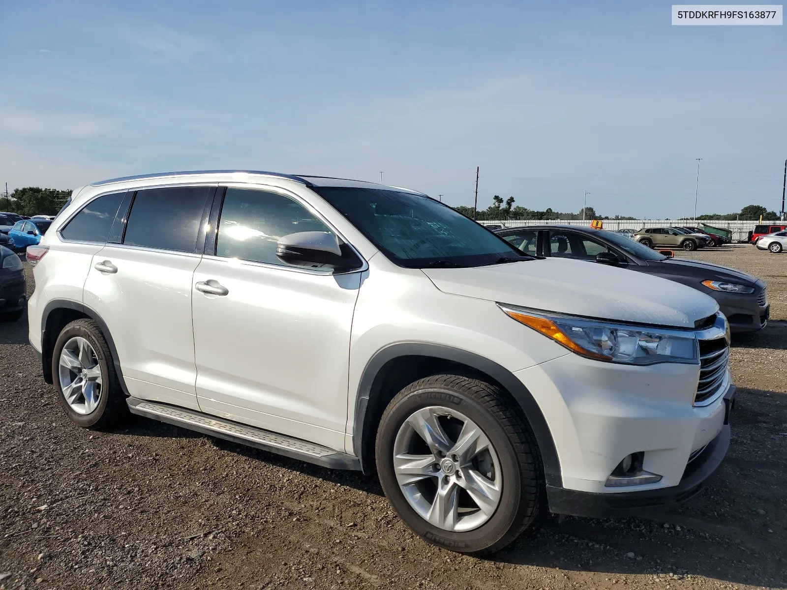 5TDDKRFH9FS163877 2015 Toyota Highlander Limited