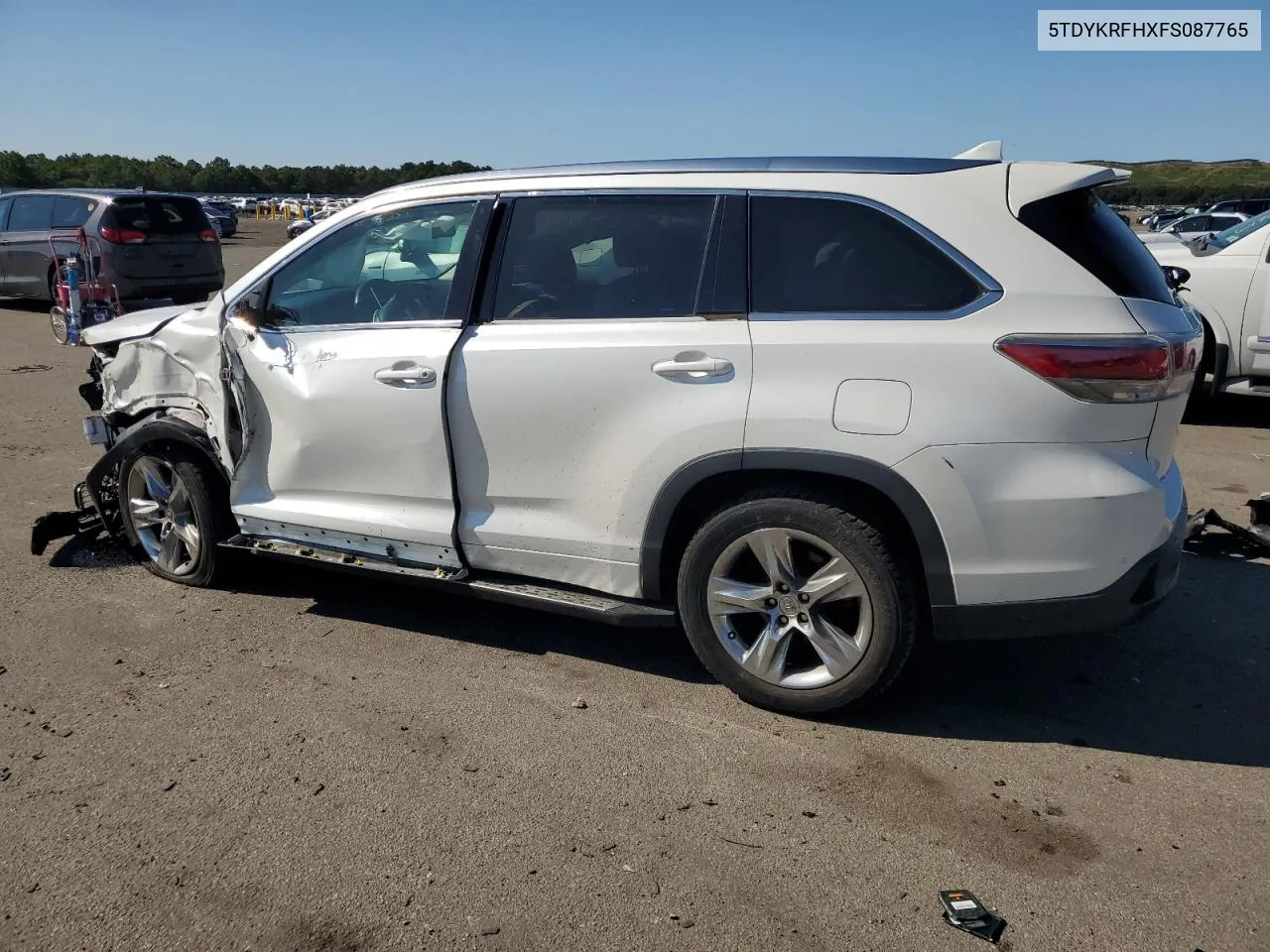 2015 Toyota Highlander Limited VIN: 5TDYKRFHXFS087765 Lot: 70326454