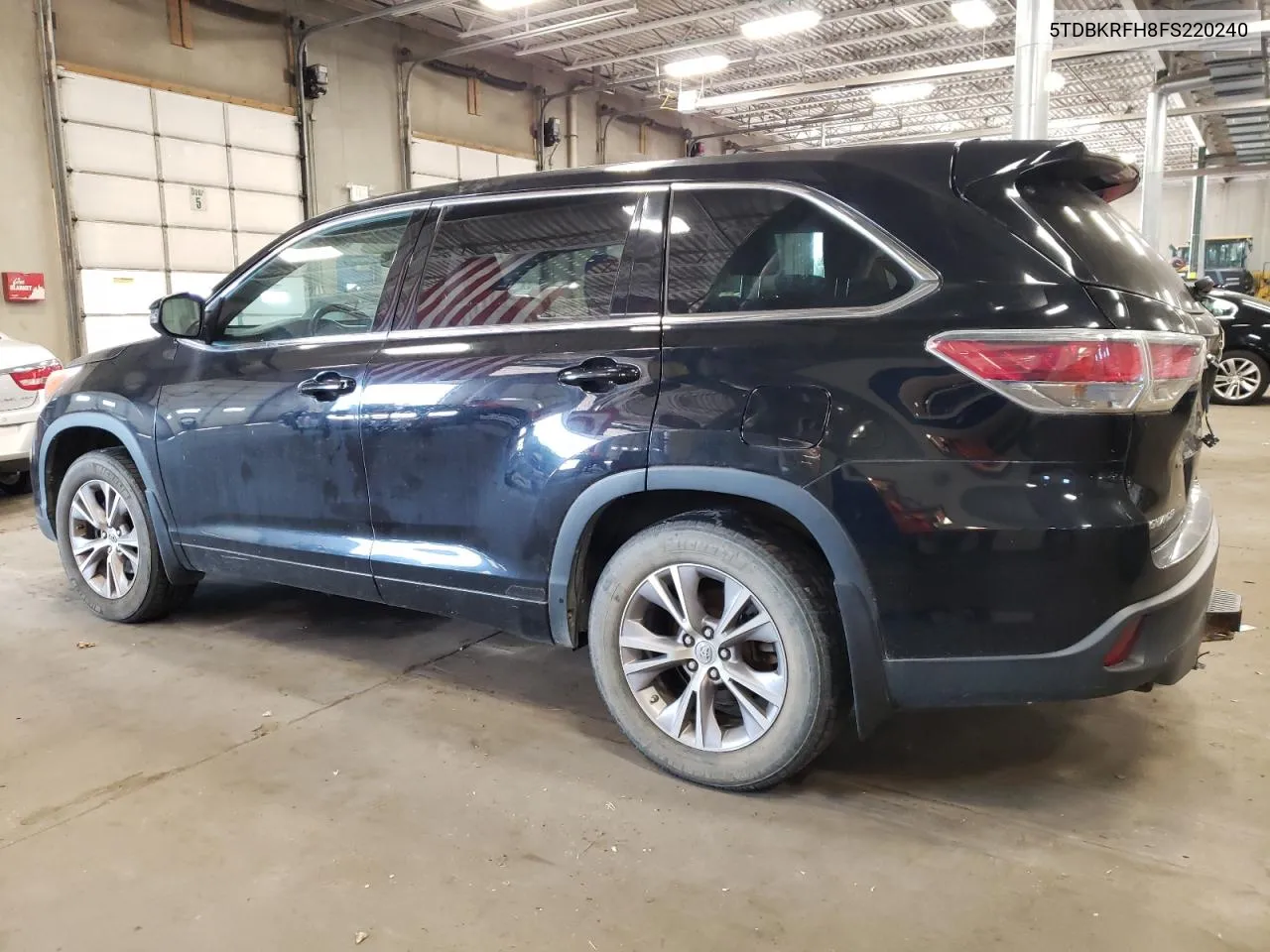 2015 Toyota Highlander Le VIN: 5TDBKRFH8FS220240 Lot: 70767714