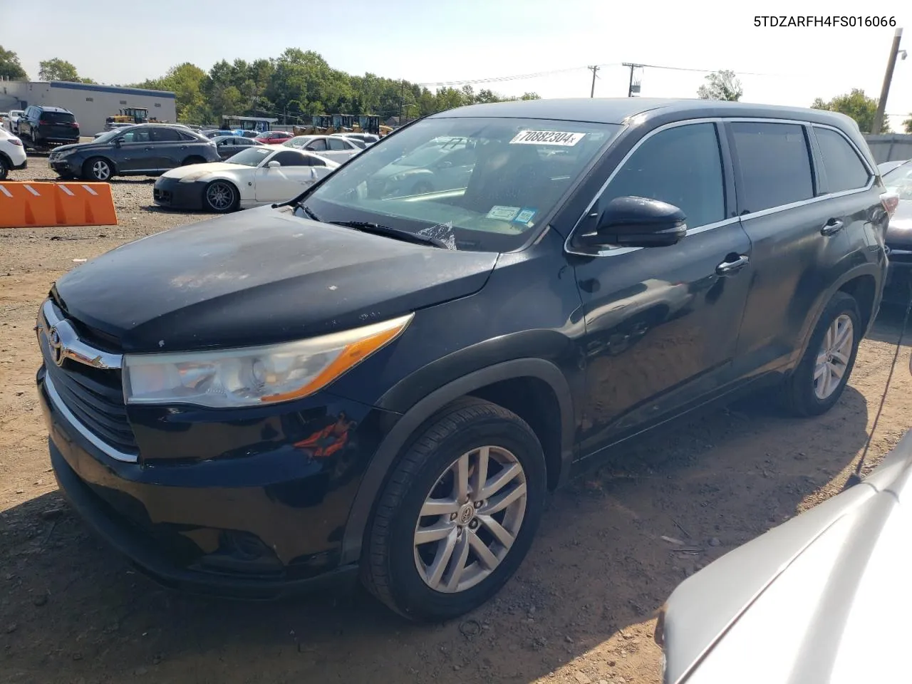 2015 Toyota Highlander Le VIN: 5TDZARFH4FS016066 Lot: 70882304