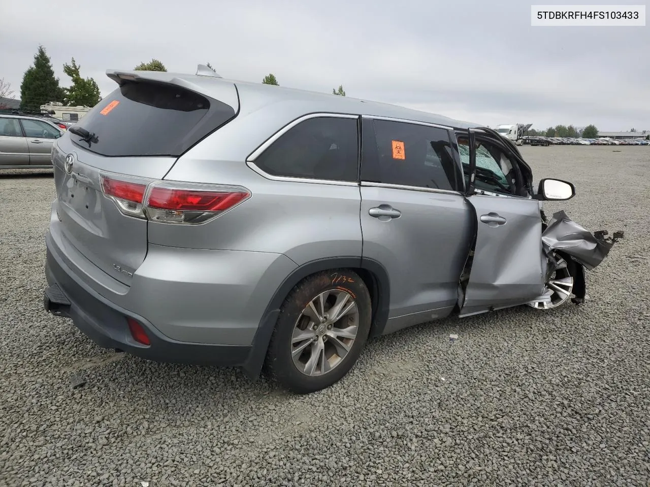 2015 Toyota Highlander Le VIN: 5TDBKRFH4FS103433 Lot: 72800464