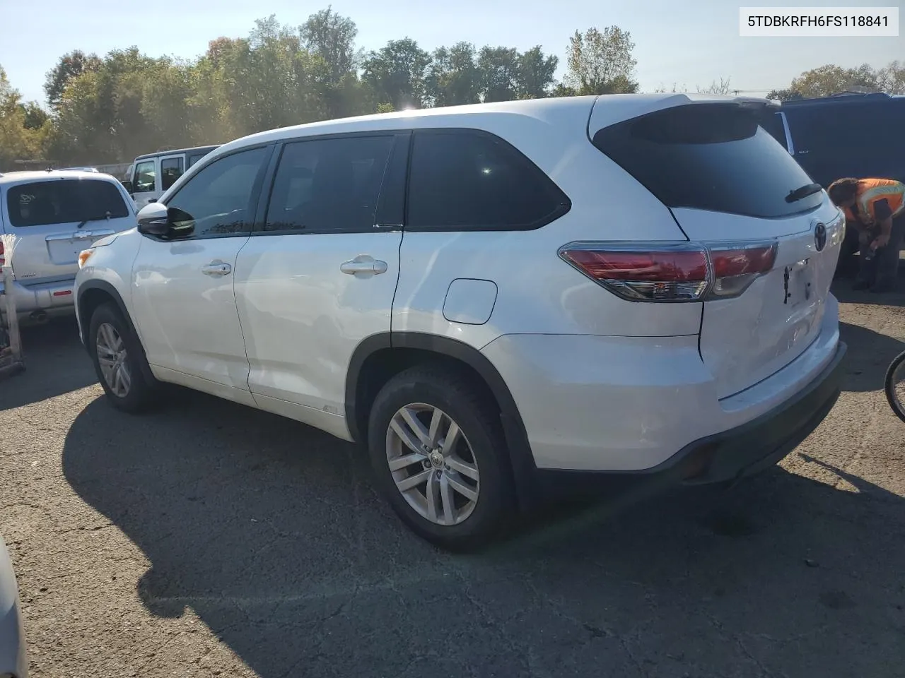 2015 Toyota Highlander Le VIN: 5TDBKRFH6FS118841 Lot: 73408334