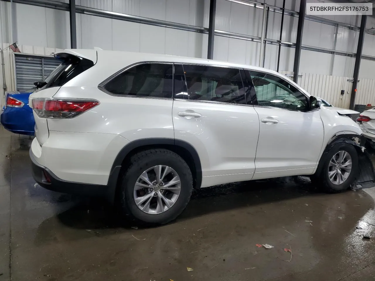 2015 Toyota Highlander Le VIN: 5TDBKRFH2FS176753 Lot: 75913124