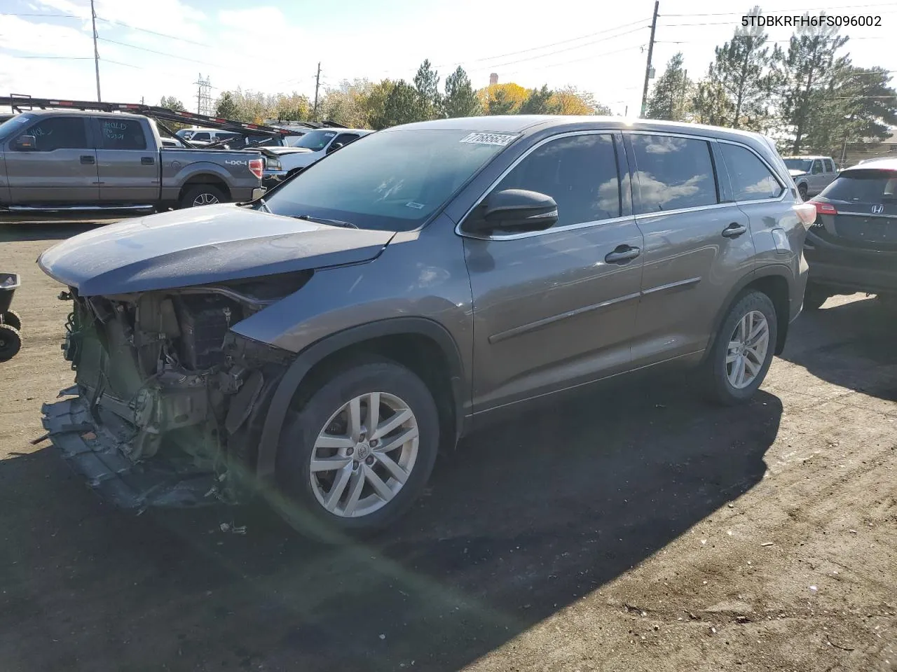 2015 Toyota Highlander Le VIN: 5TDBKRFH6FS096002 Lot: 77685624