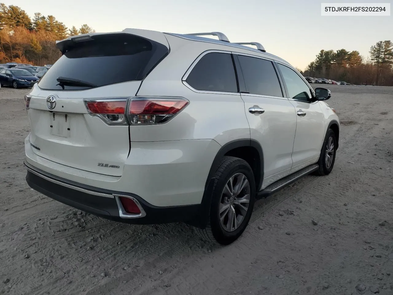 2015 Toyota Highlander Xle VIN: 5TDJKRFH2FS202294 Lot: 81473504