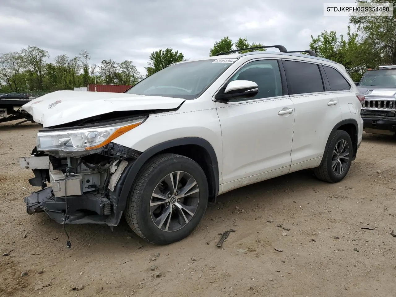 2016 Toyota Highlander Xle VIN: 5TDJKRFH0GS354480 Lot: 52281204