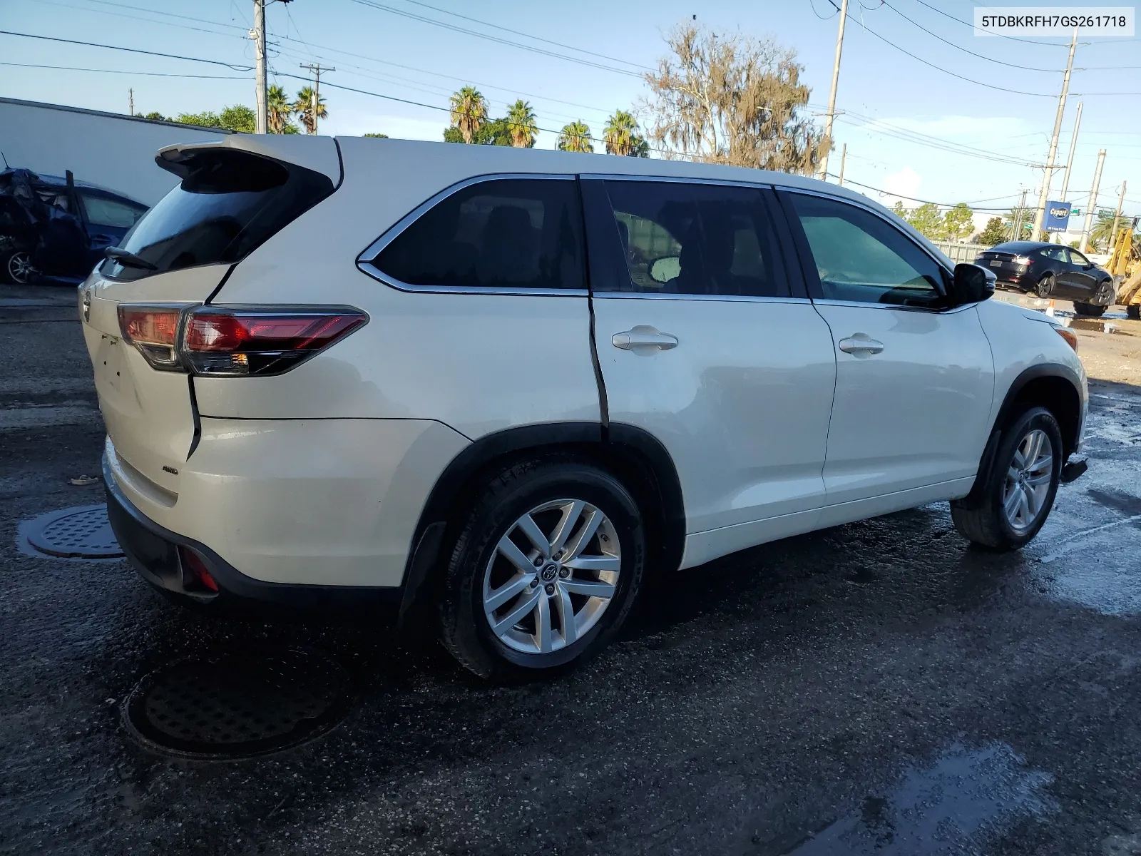 2016 Toyota Highlander Le VIN: 5TDBKRFH7GS261718 Lot: 62075934