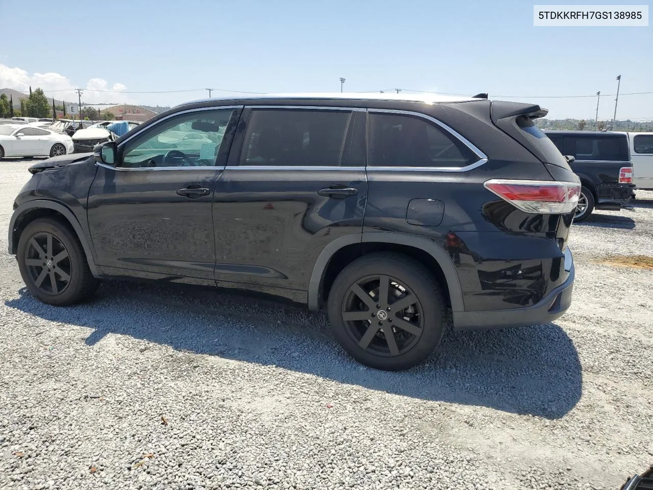 5TDKKRFH7GS138985 2016 Toyota Highlander Xle