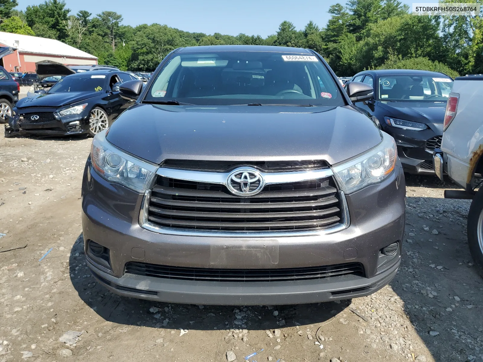 5TDBKRFH5GS268764 2016 Toyota Highlander Le