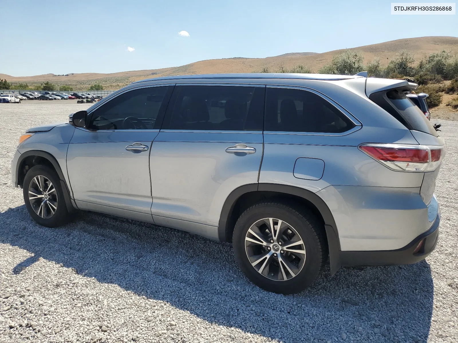 5TDJKRFH3GS286868 2016 Toyota Highlander Xle