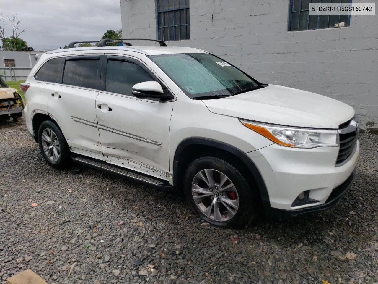 5TDZKRFH5GS160742 2016 Toyota Highlander Le