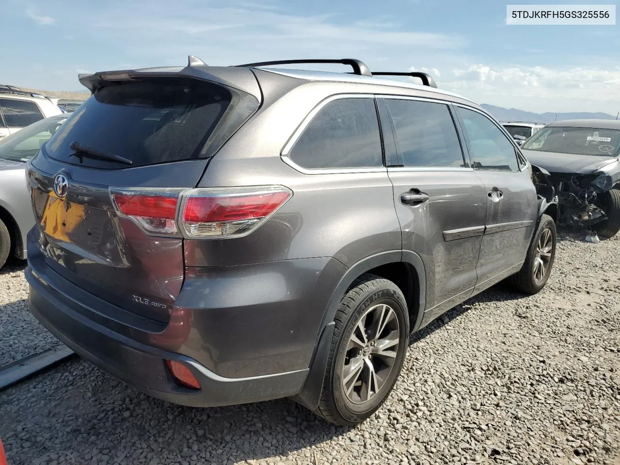 5TDJKRFH5GS325556 2016 Toyota Highlander Xle