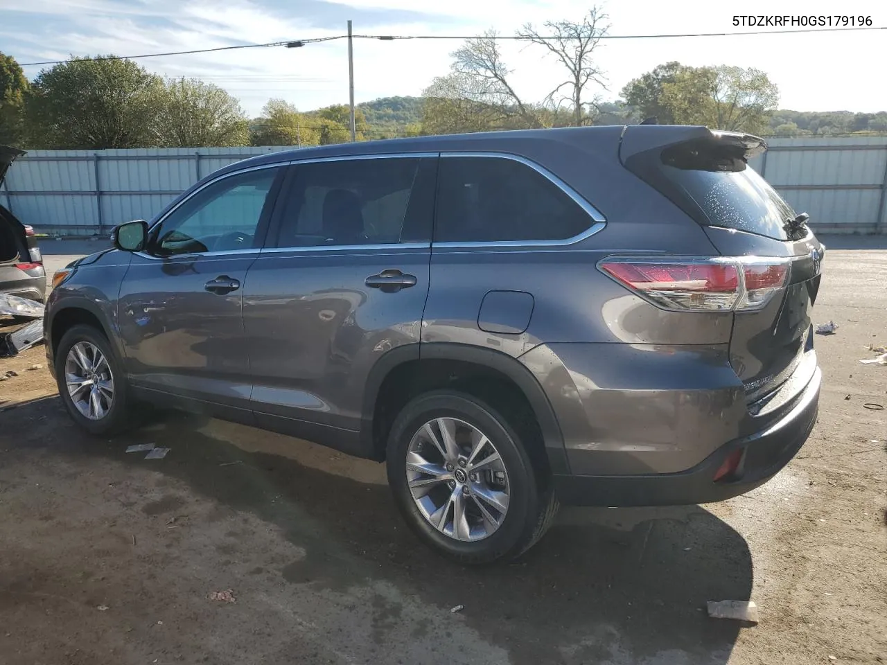 2016 Toyota Highlander Le VIN: 5TDZKRFH0GS179196 Lot: 72358374