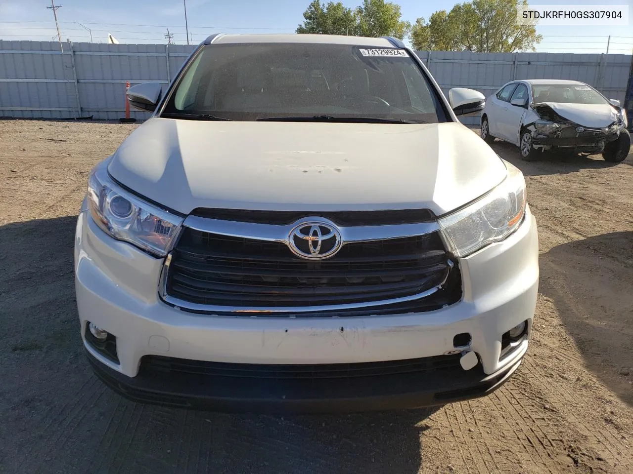 2016 Toyota Highlander Xle VIN: 5TDJKRFH0GS307904 Lot: 73129924