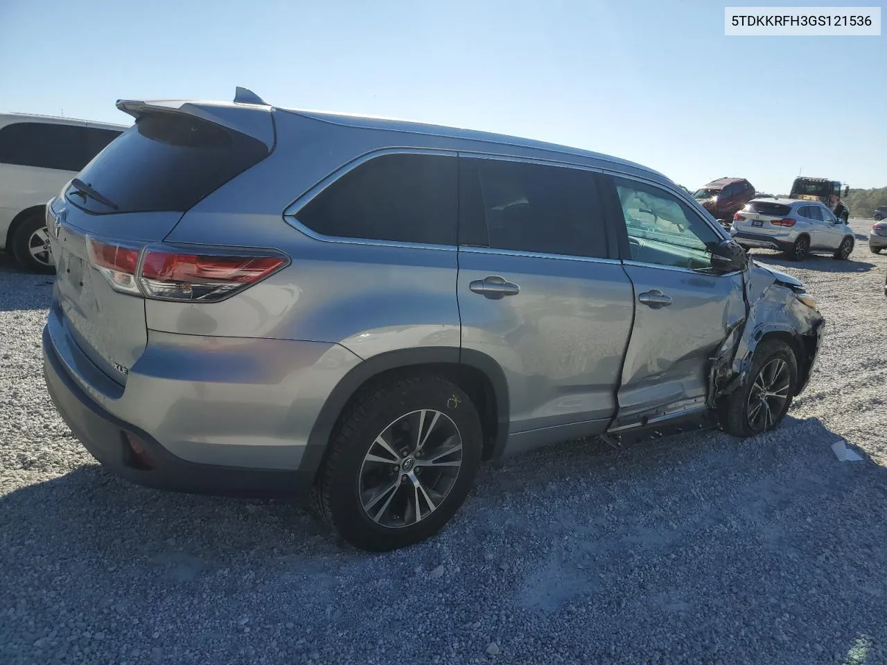 5TDKKRFH3GS121536 2016 Toyota Highlander Xle