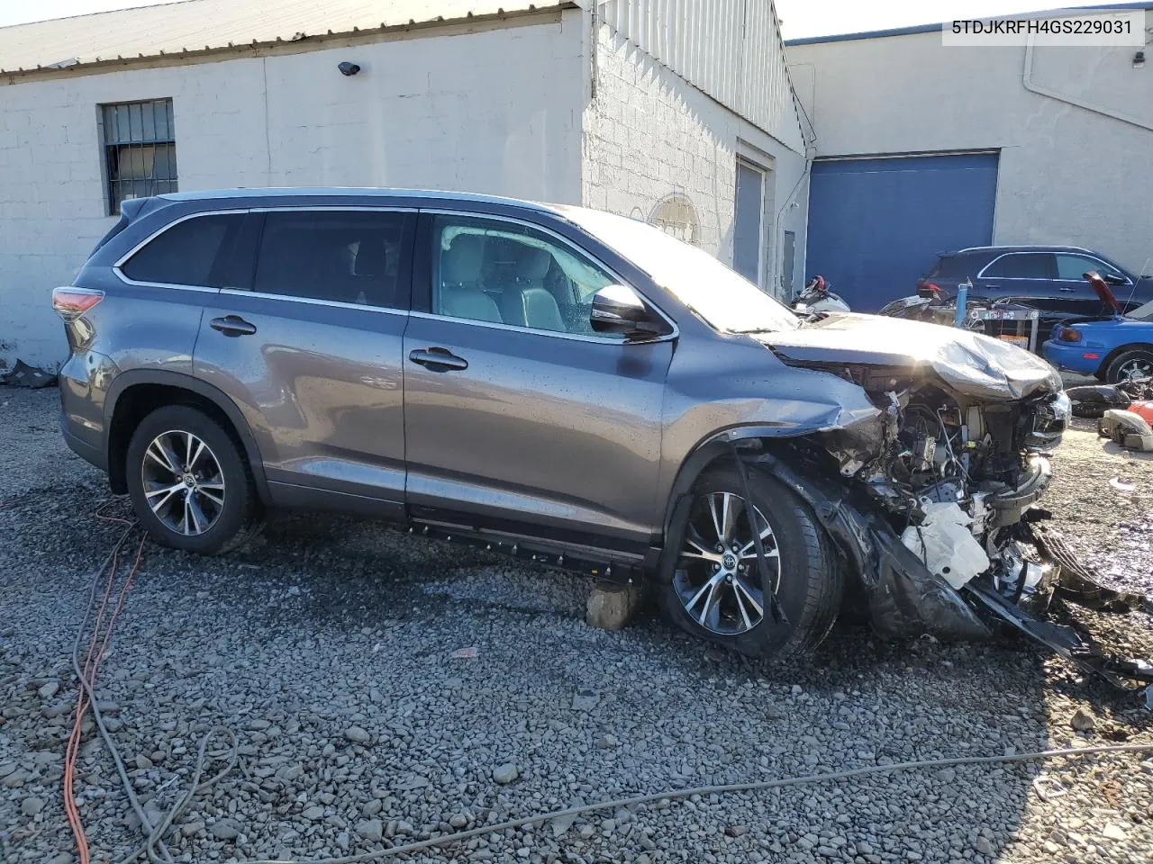 2016 Toyota Highlander Xle VIN: 5TDJKRFH4GS229031 Lot: 79524134