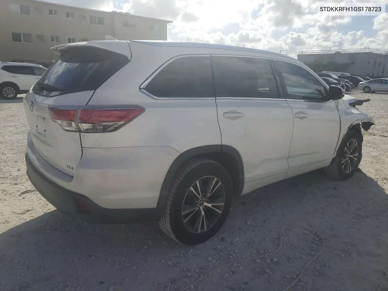 2016 Toyota Highlander Xle VIN: 5TDKKRFH1GS178723 Lot: 79925744