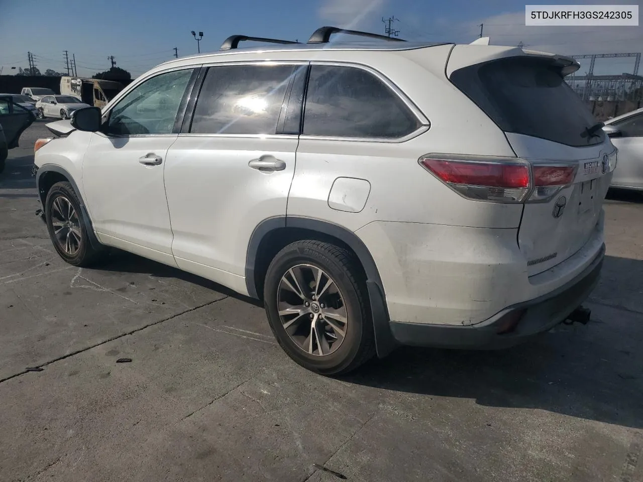 2016 Toyota Highlander Xle VIN: 5TDJKRFH3GS242305 Lot: 81347444