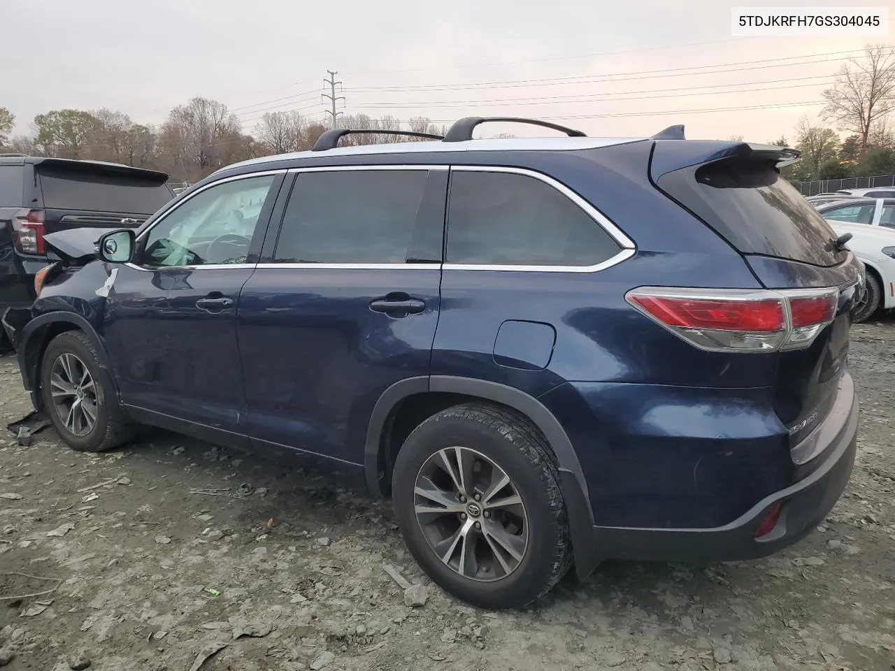 2016 Toyota Highlander Xle VIN: 5TDJKRFH7GS304045 Lot: 81818434