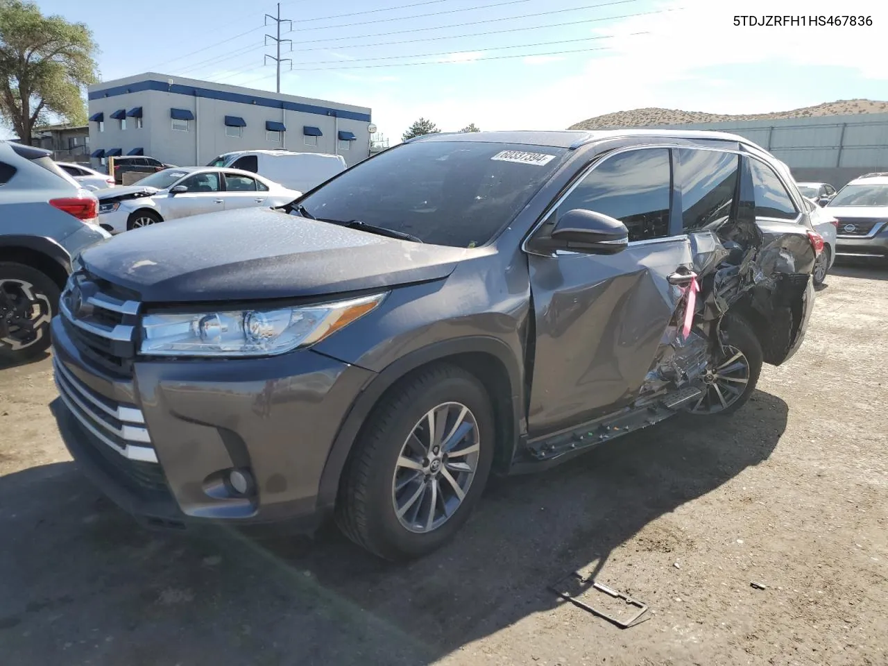 5TDJZRFH1HS467836 2017 Toyota Highlander Se