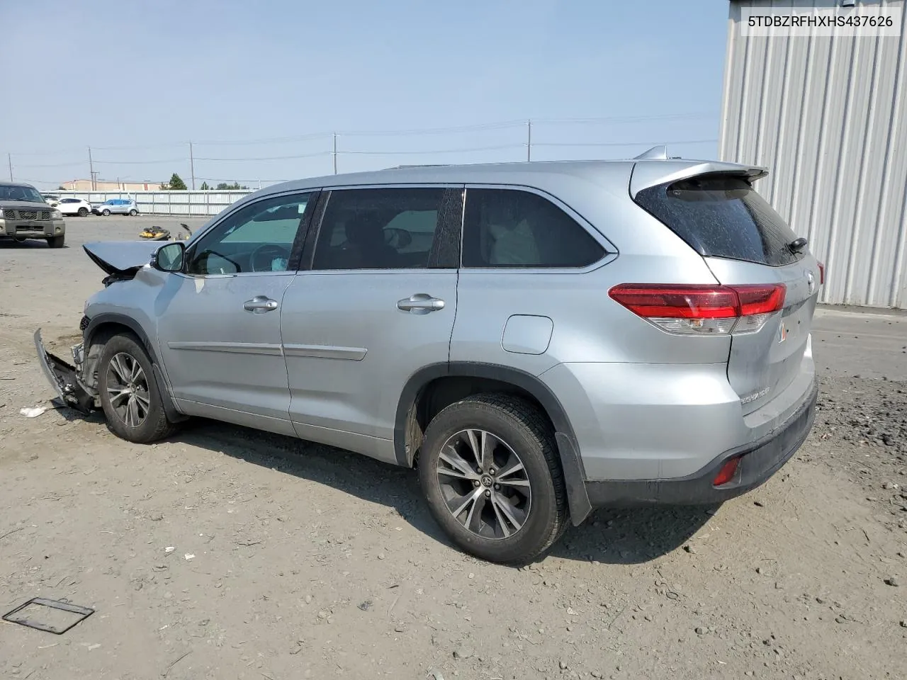 2017 Toyota Highlander Le VIN: 5TDBZRFHXHS437626 Lot: 61242854