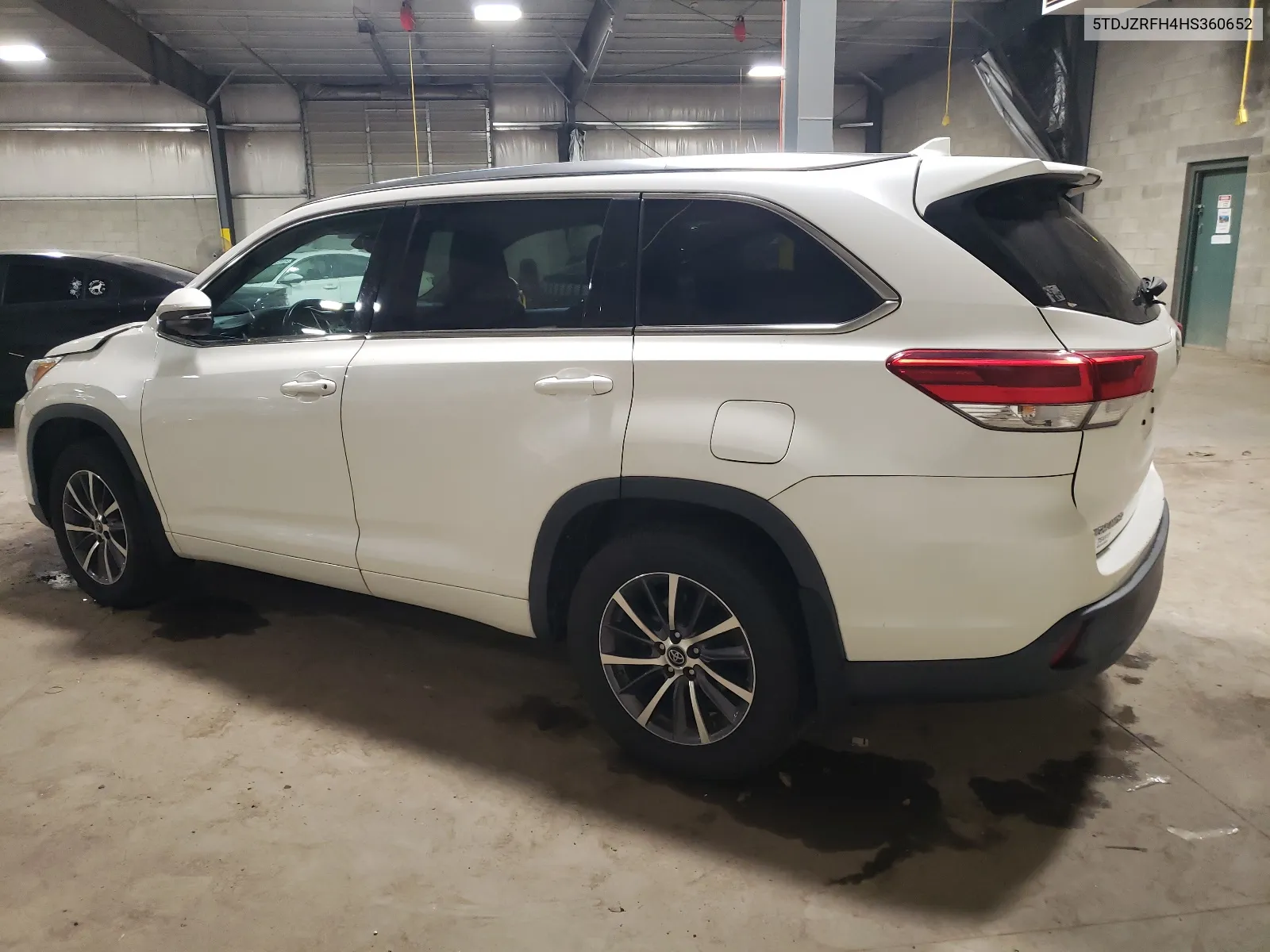 2017 Toyota Highlander Se VIN: 5TDJZRFH4HS360652 Lot: 64771164