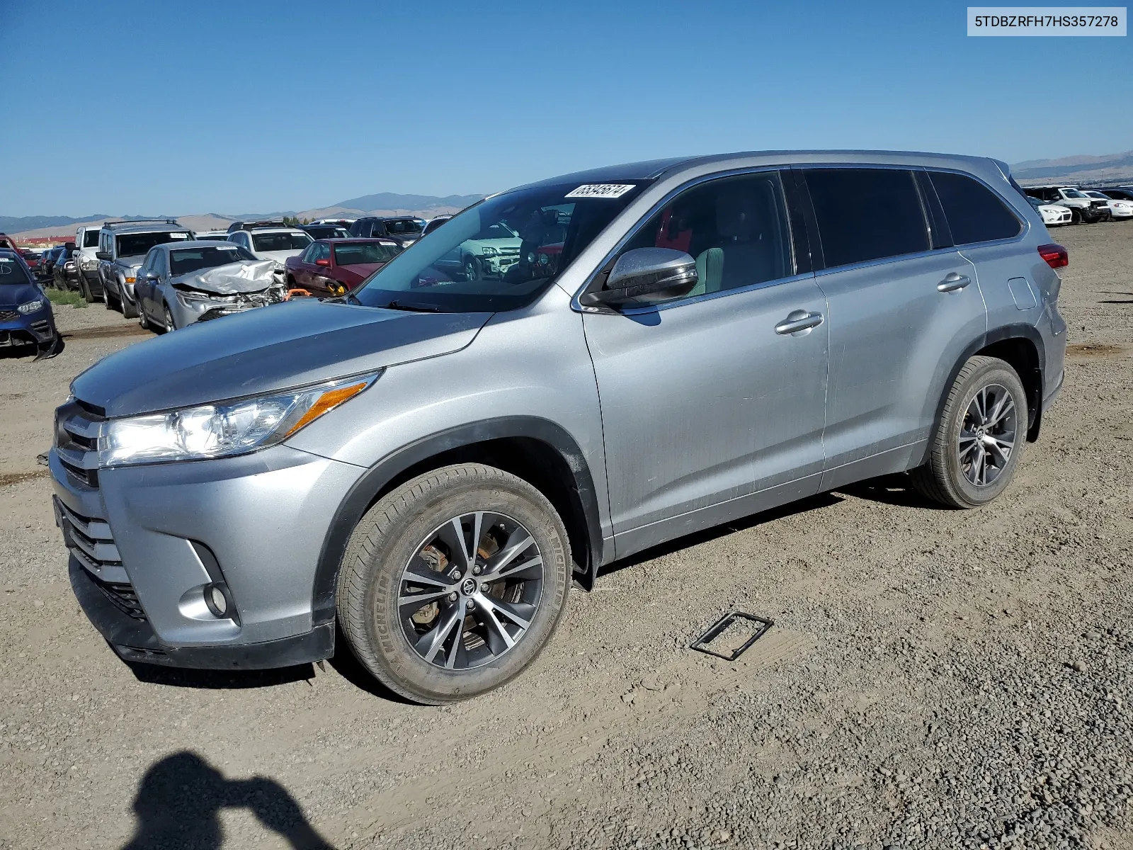 5TDBZRFH7HS357278 2017 Toyota Highlander Le