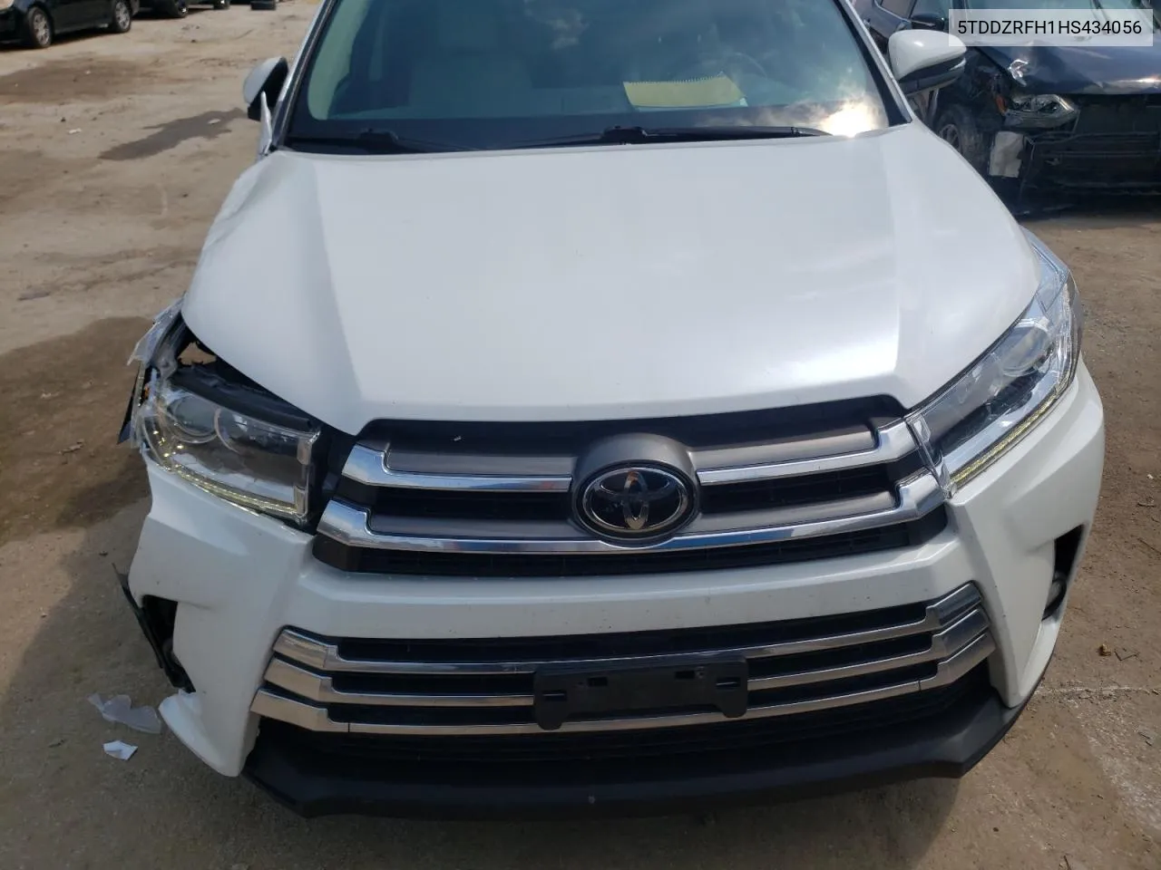 5TDDZRFH1HS434056 2017 Toyota Highlander Limited