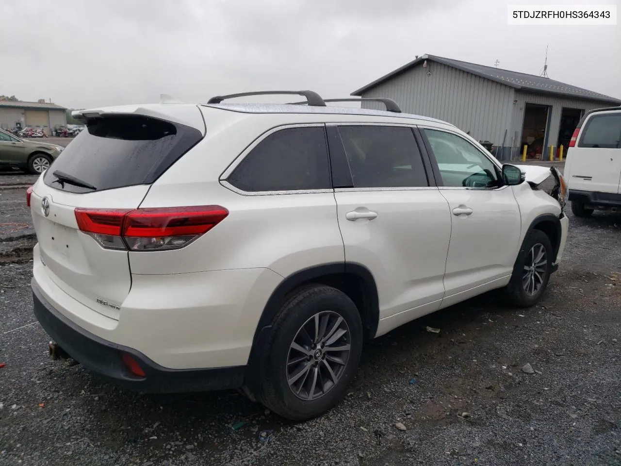 5TDJZRFH0HS364343 2017 Toyota Highlander Se