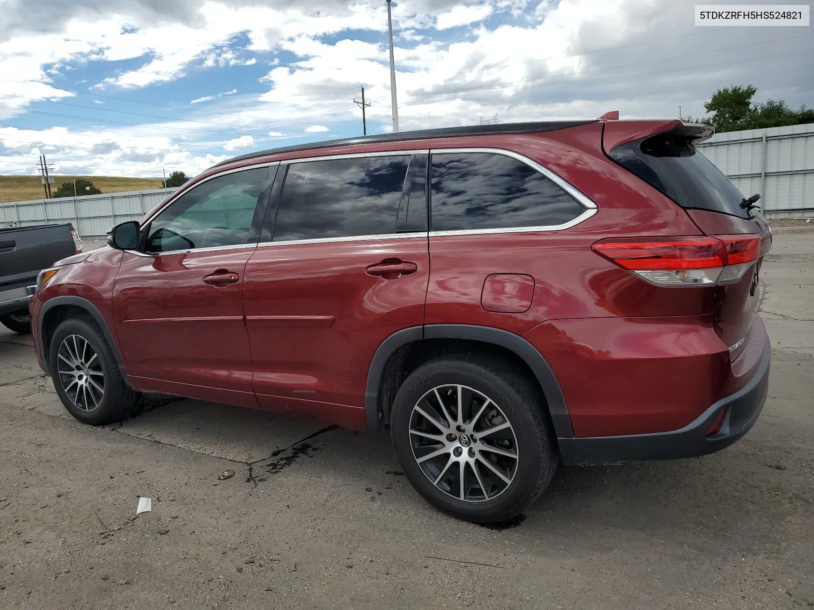 2017 Toyota Highlander Se VIN: 5TDKZRFH5HS524821 Lot: 68169384