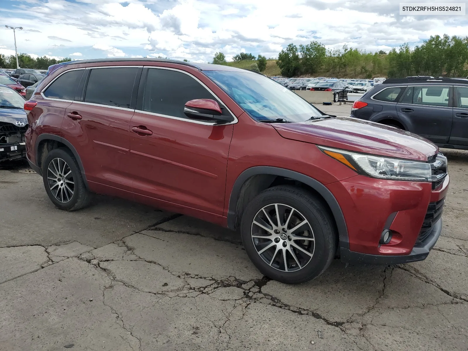 5TDKZRFH5HS524821 2017 Toyota Highlander Se