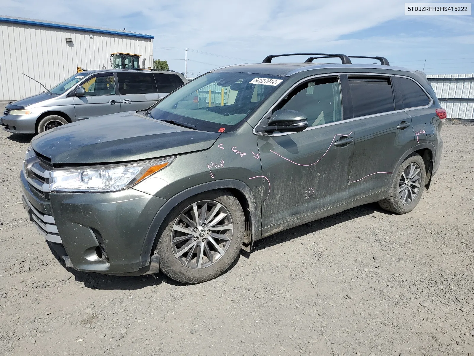 5TDJZRFH3HS415222 2017 Toyota Highlander Se