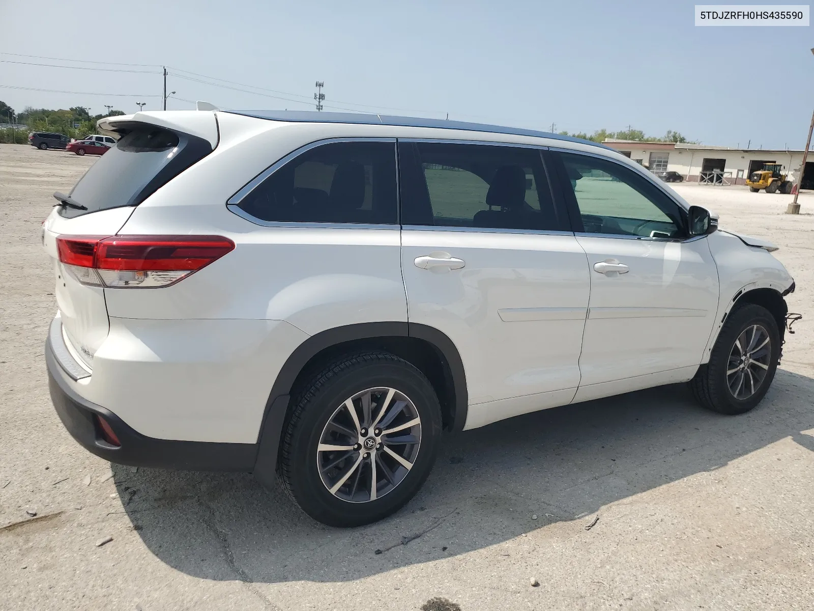 5TDJZRFH0HS435590 2017 Toyota Highlander Se