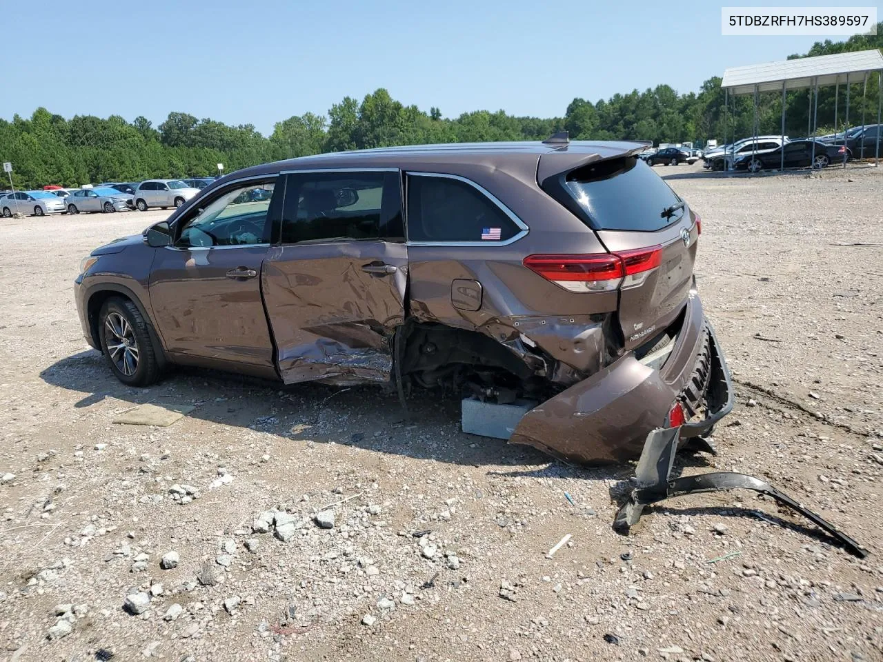 5TDBZRFH7HS389597 2017 Toyota Highlander Le