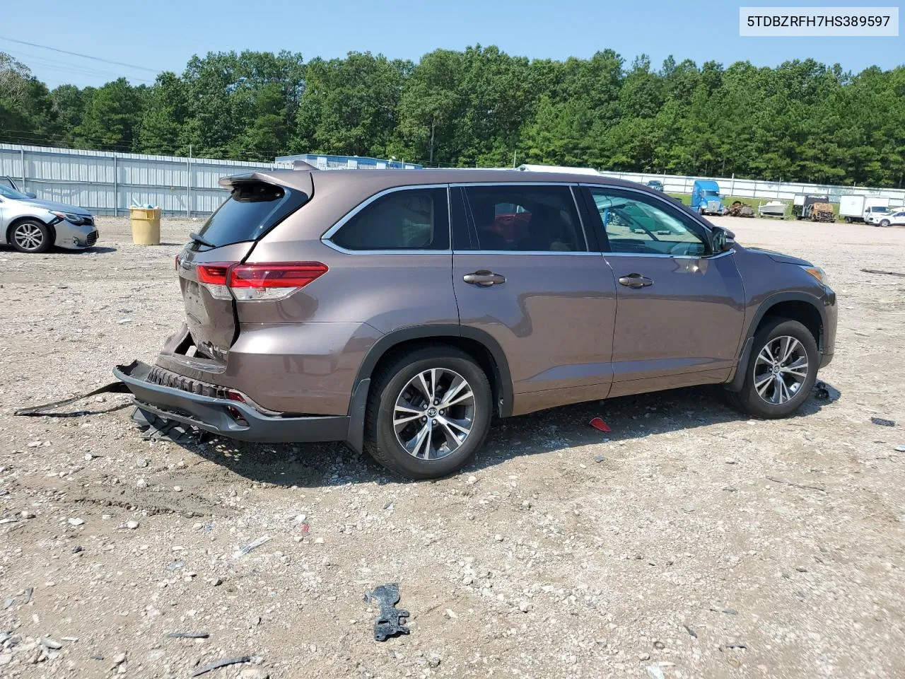 2017 Toyota Highlander Le VIN: 5TDBZRFH7HS389597 Lot: 69139084