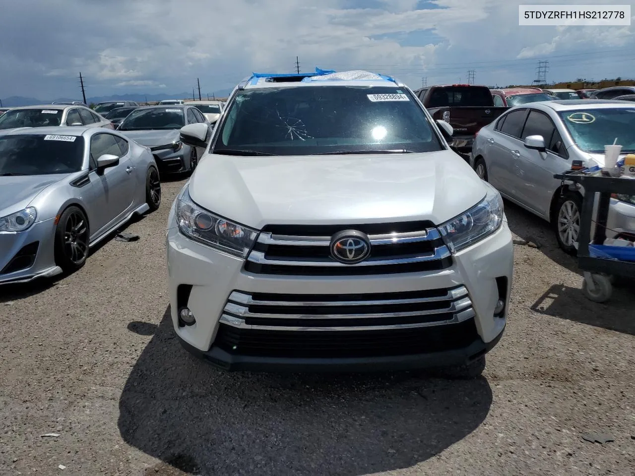 5TDYZRFH1HS212778 2017 Toyota Highlander Limited