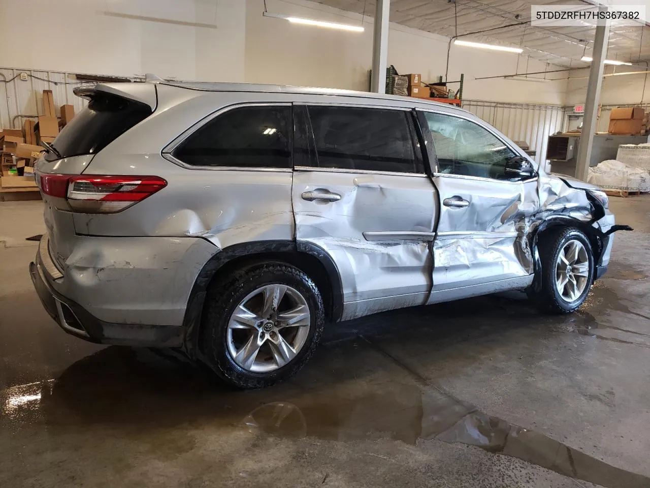 5TDDZRFH7HS367382 2017 Toyota Highlander Limited