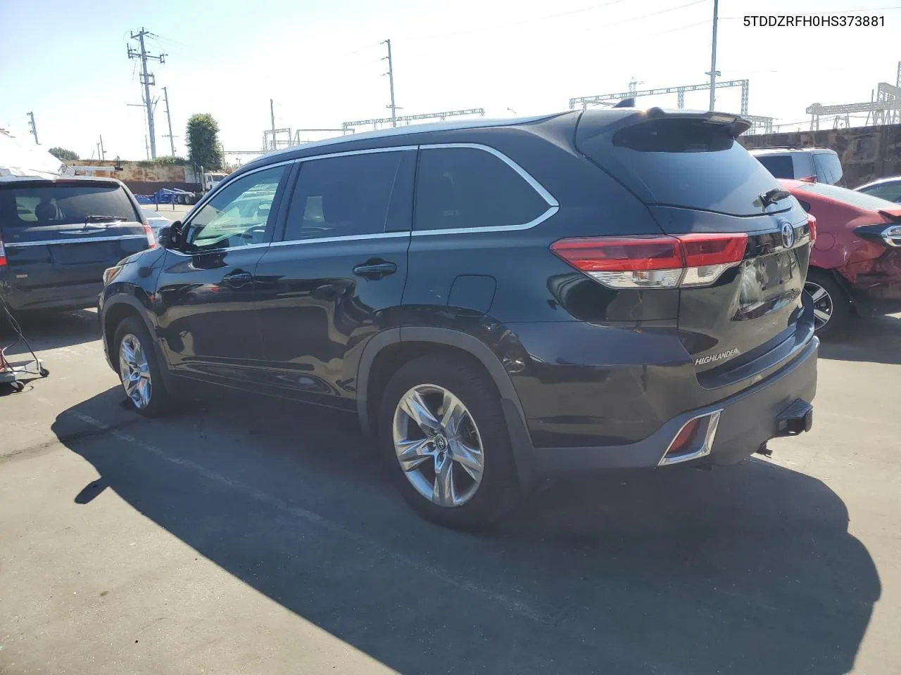 5TDDZRFH0HS373881 2017 Toyota Highlander Limited