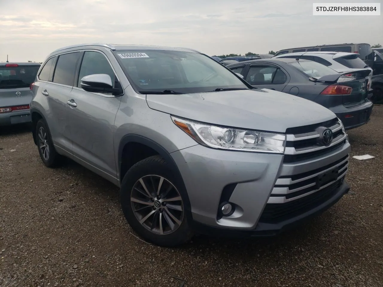 5TDJZRFH8HS383884 2017 Toyota Highlander Se