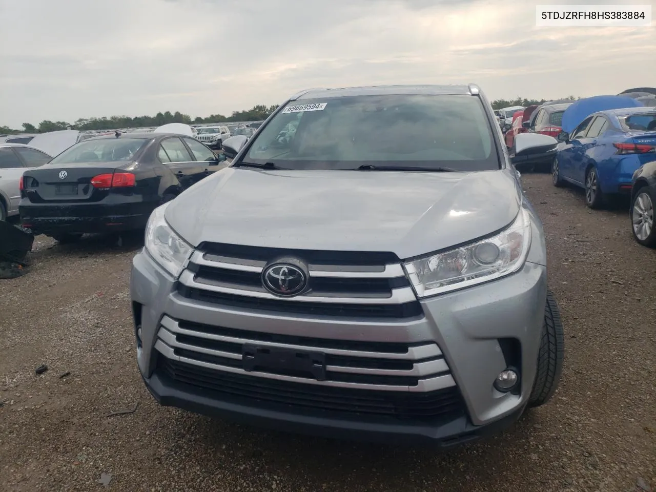 5TDJZRFH8HS383884 2017 Toyota Highlander Se