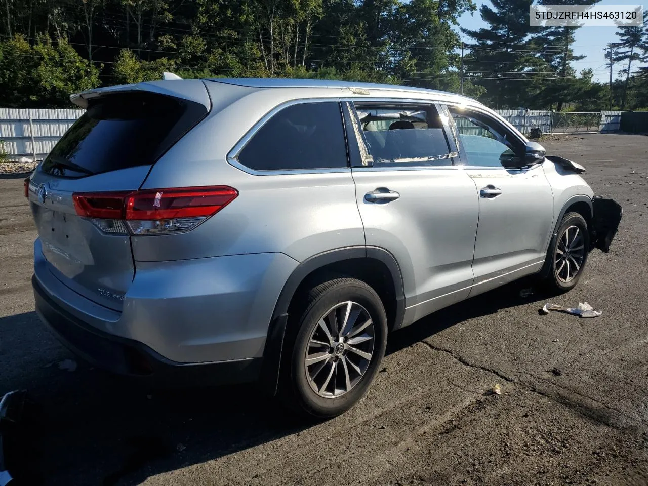 5TDJZRFH4HS463120 2017 Toyota Highlander Se