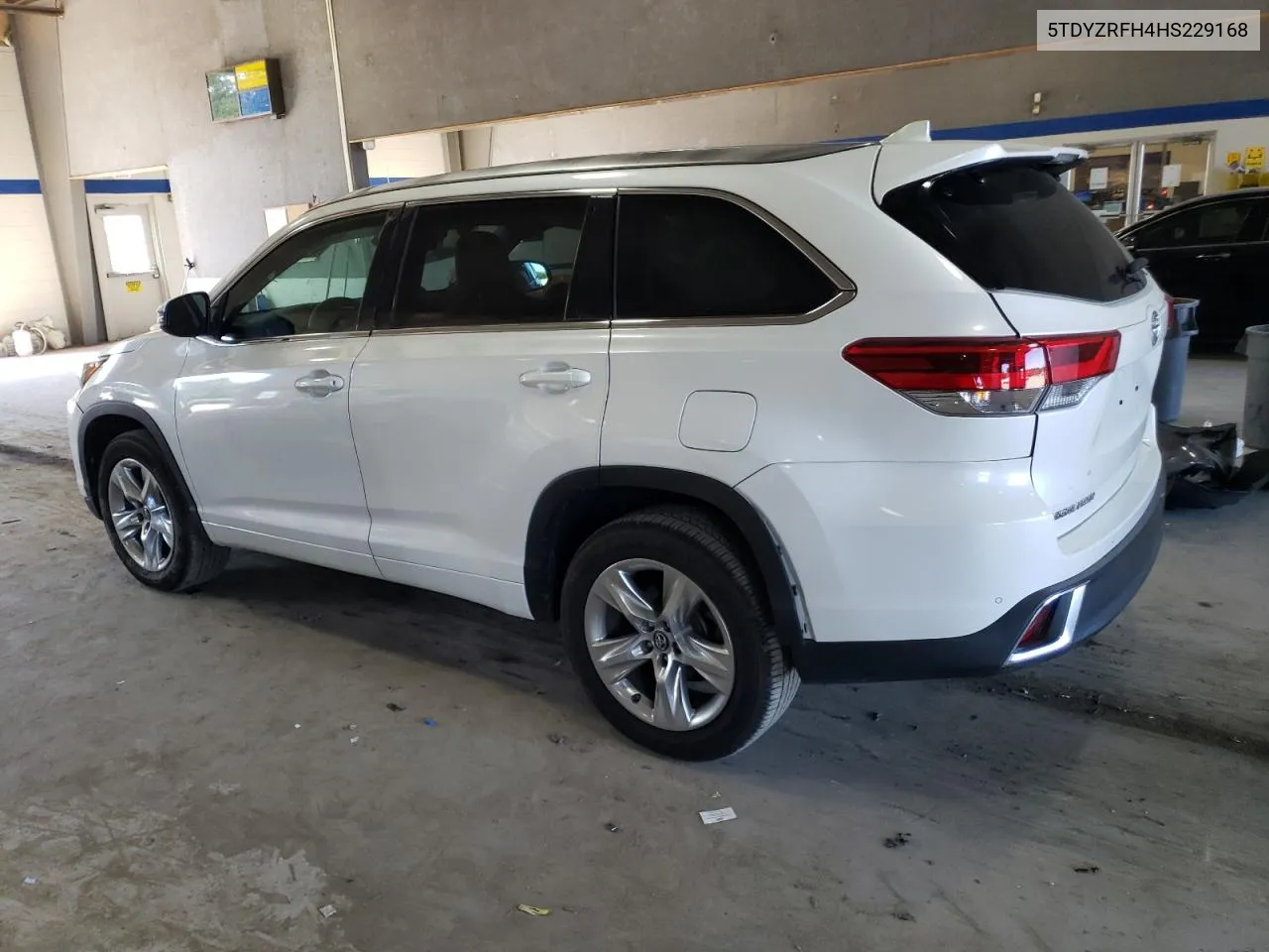 2017 Toyota Highlander Limited VIN: 5TDYZRFH4HS229168 Lot: 71442174