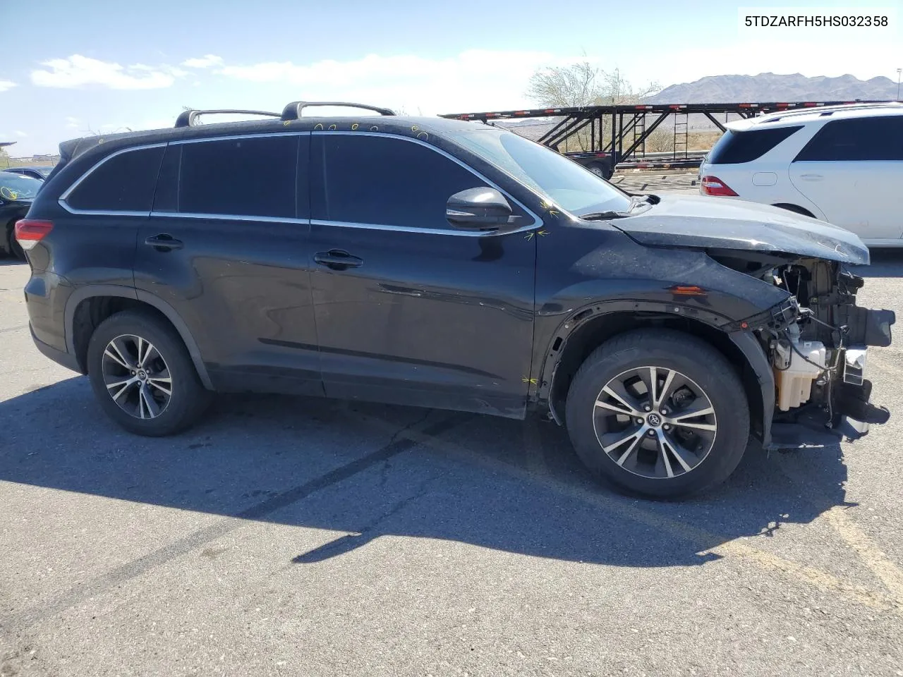 2017 Toyota Highlander Le VIN: 5TDZARFH5HS032358 Lot: 71505214