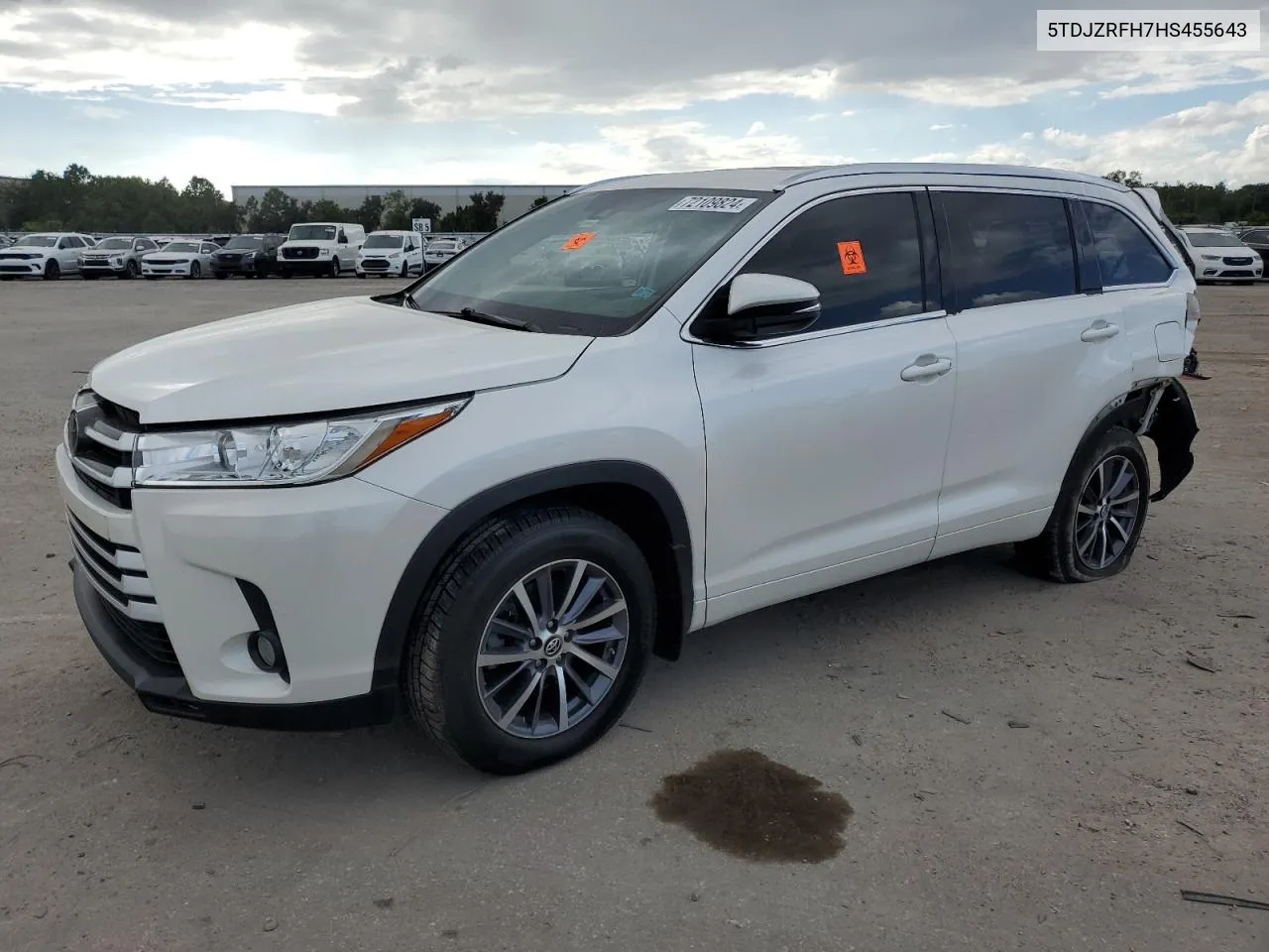 5TDJZRFH7HS455643 2017 Toyota Highlander Se