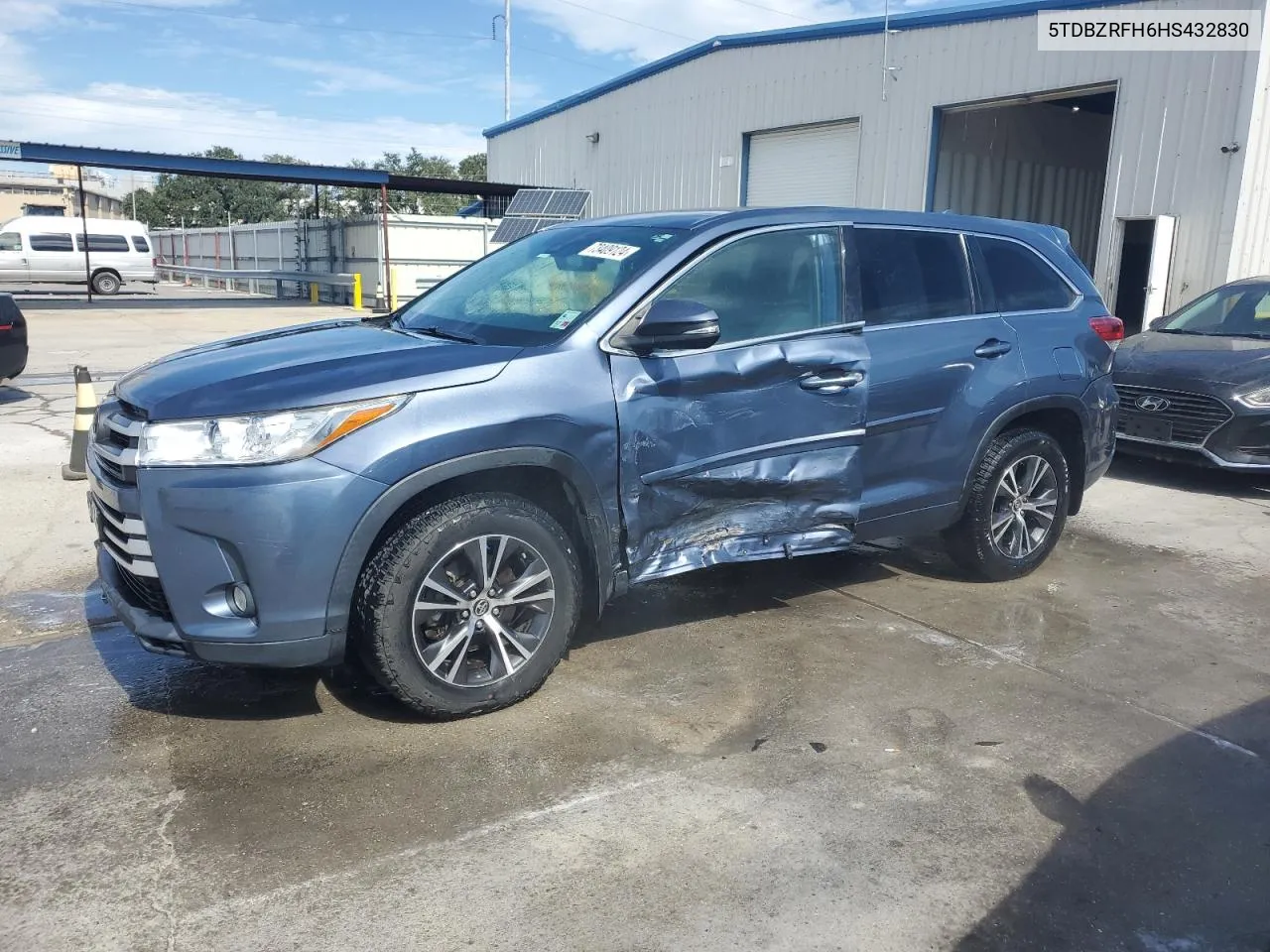 2017 Toyota Highlander Le VIN: 5TDBZRFH6HS432830 Lot: 73409124