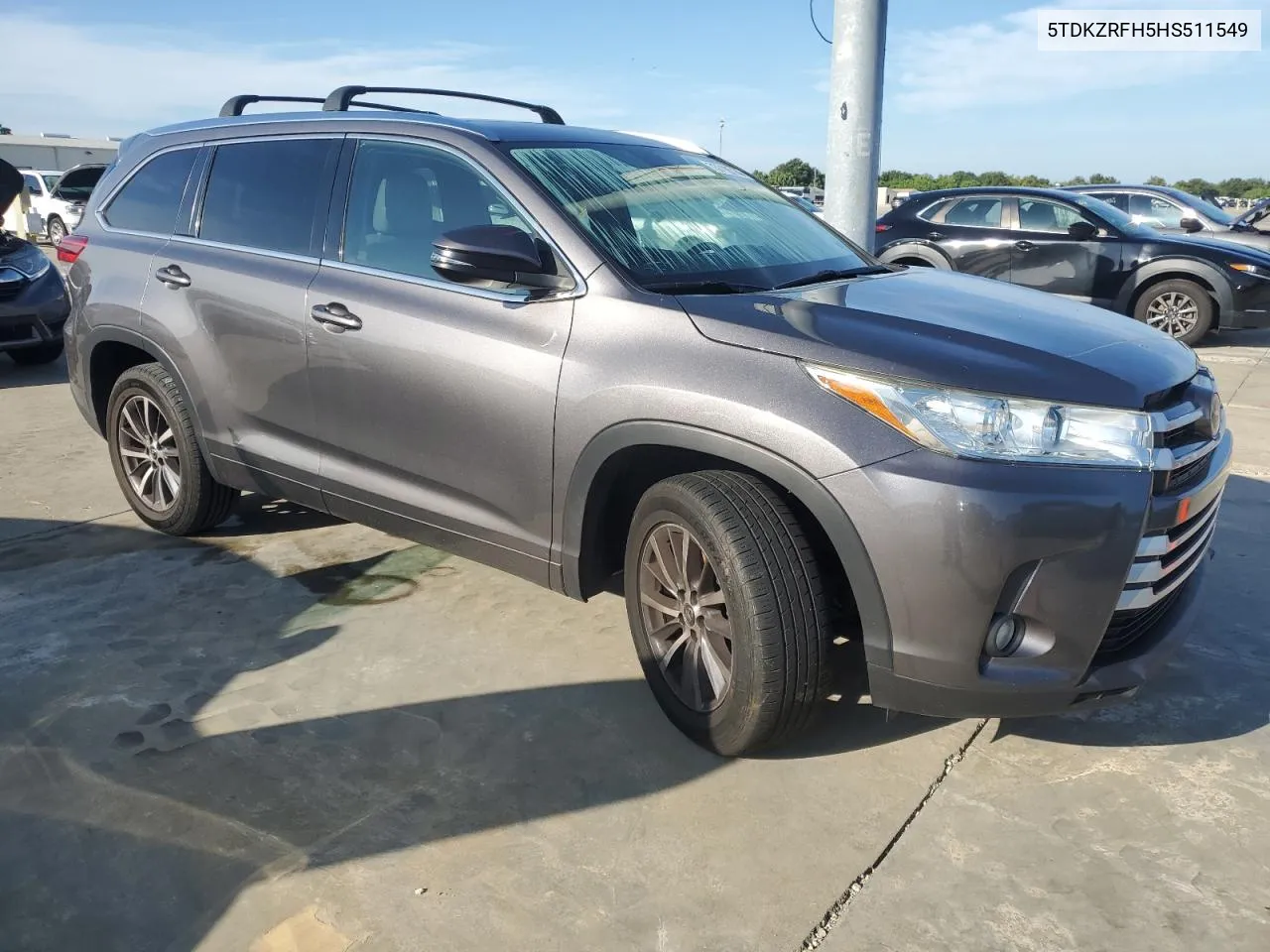 5TDKZRFH5HS511549 2017 Toyota Highlander Se