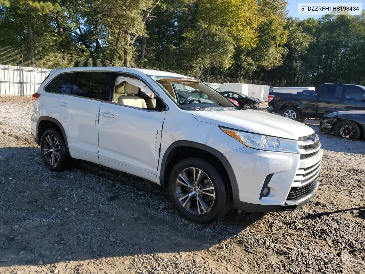 2017 Toyota Highlander Le VIN: 5TDZZRFH1HS198434 Lot: 76166374