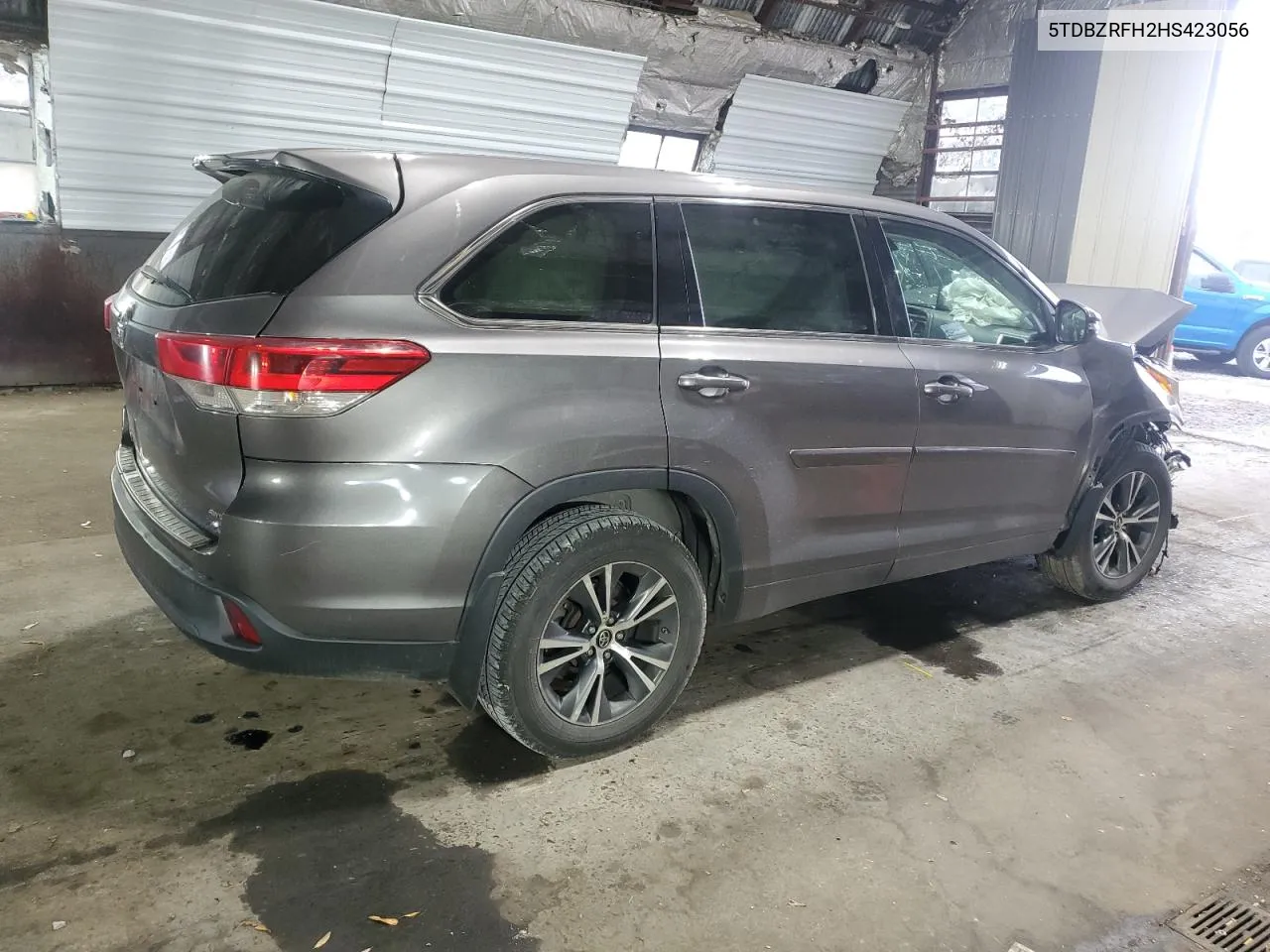 2017 Toyota Highlander Le VIN: 5TDBZRFH2HS423056 Lot: 79002584