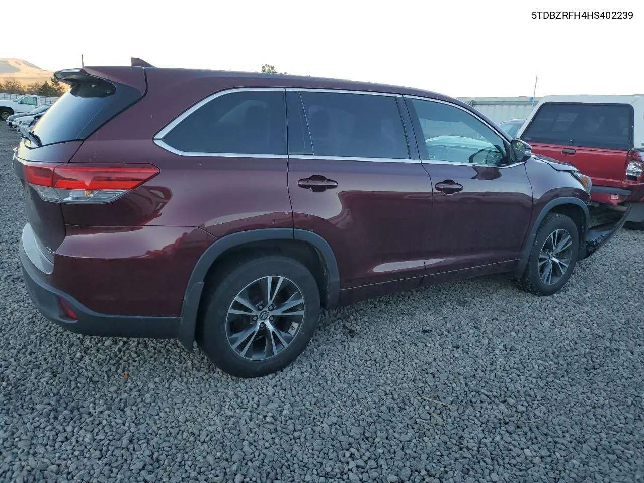 2017 Toyota Highlander Le VIN: 5TDBZRFH4HS402239 Lot: 79340664