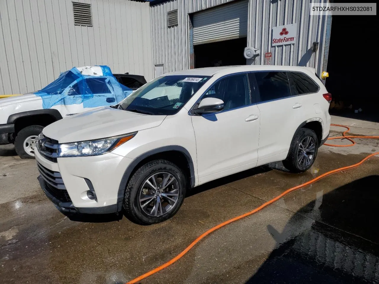 5TDZARFHXHS032081 2017 Toyota Highlander Le